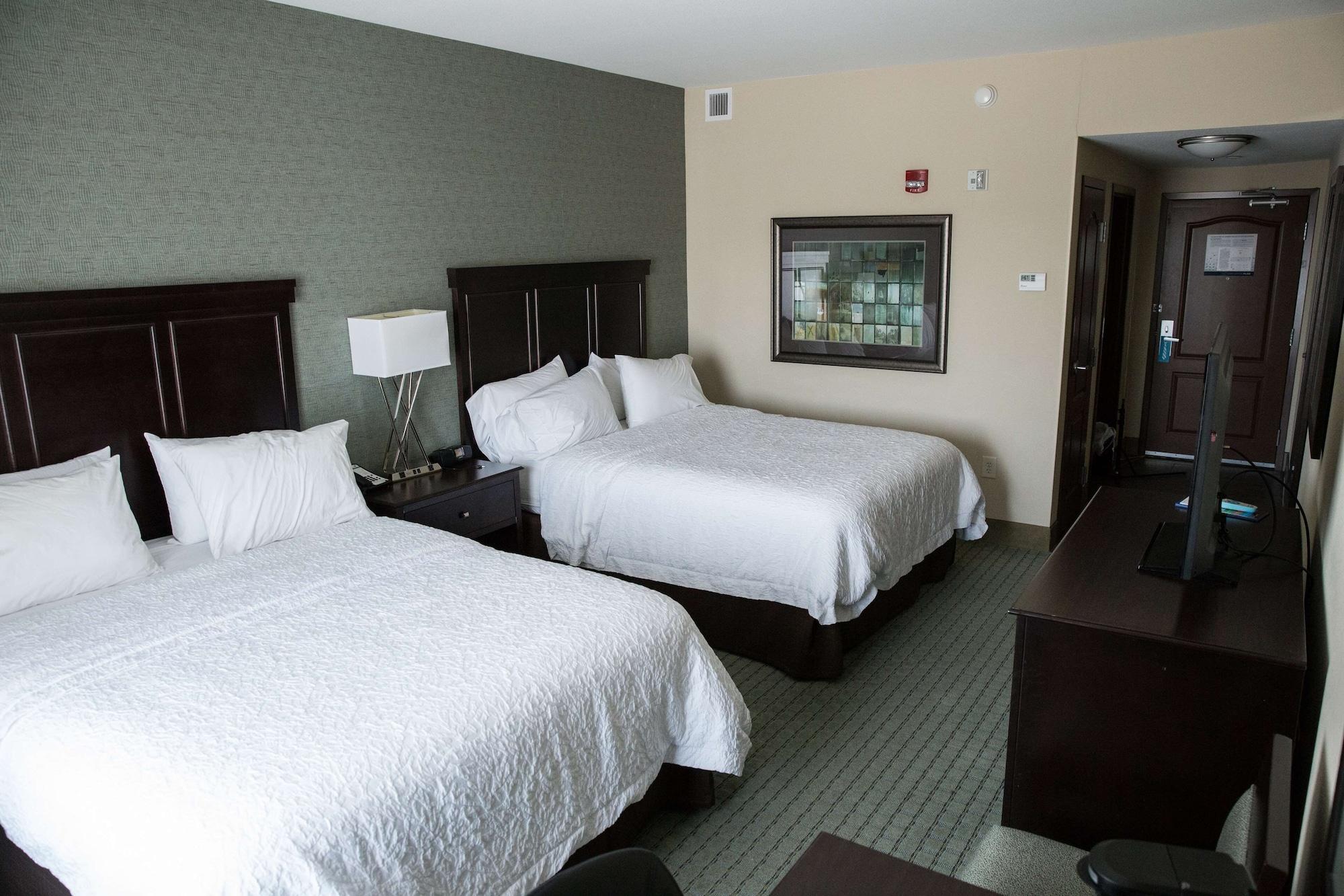 Hampton Inn & Suites Bismarck Northwest Eksteriør bilde