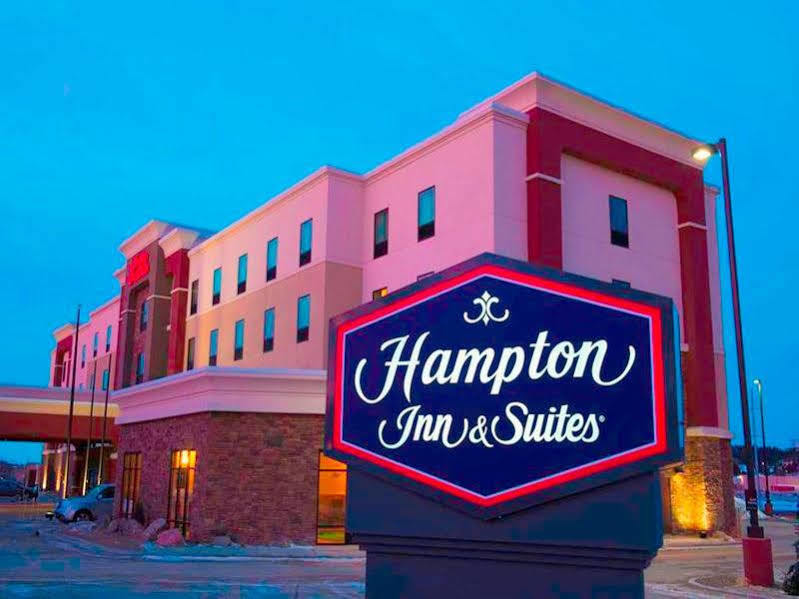 Hampton Inn & Suites Bismarck Northwest Eksteriør bilde
